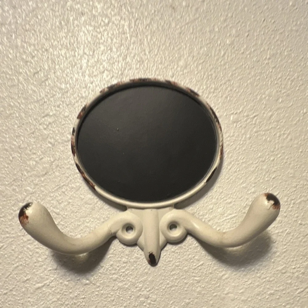 White Metal Decorative Wall-Mounted Traditional Double Hook w/ Round Backplate